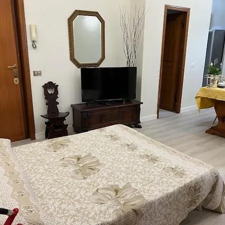 Apartment Elegant In Appio, Wi-fi, Subway