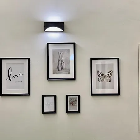 Elegant In Appio, Wi-fi, Subway Apartment Rome