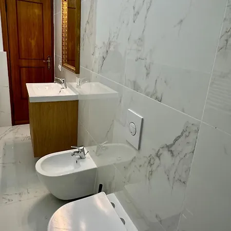 Elegant In Appio, Wi-fi, Subway Apartment *