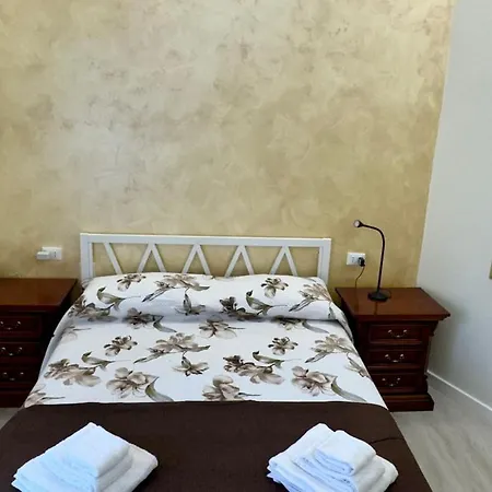 Elegant In Appio, Wi-fi, Subway Apartment Rome