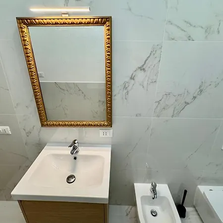 Elegant In Appio, Wi-fi, Subway Apartment