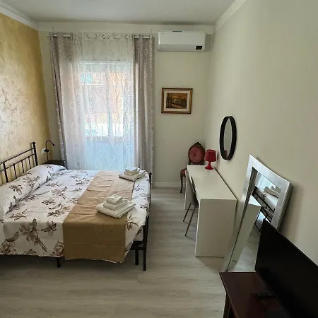 Apartamento Elegant In Appio, Wi-fi, Subway Roma